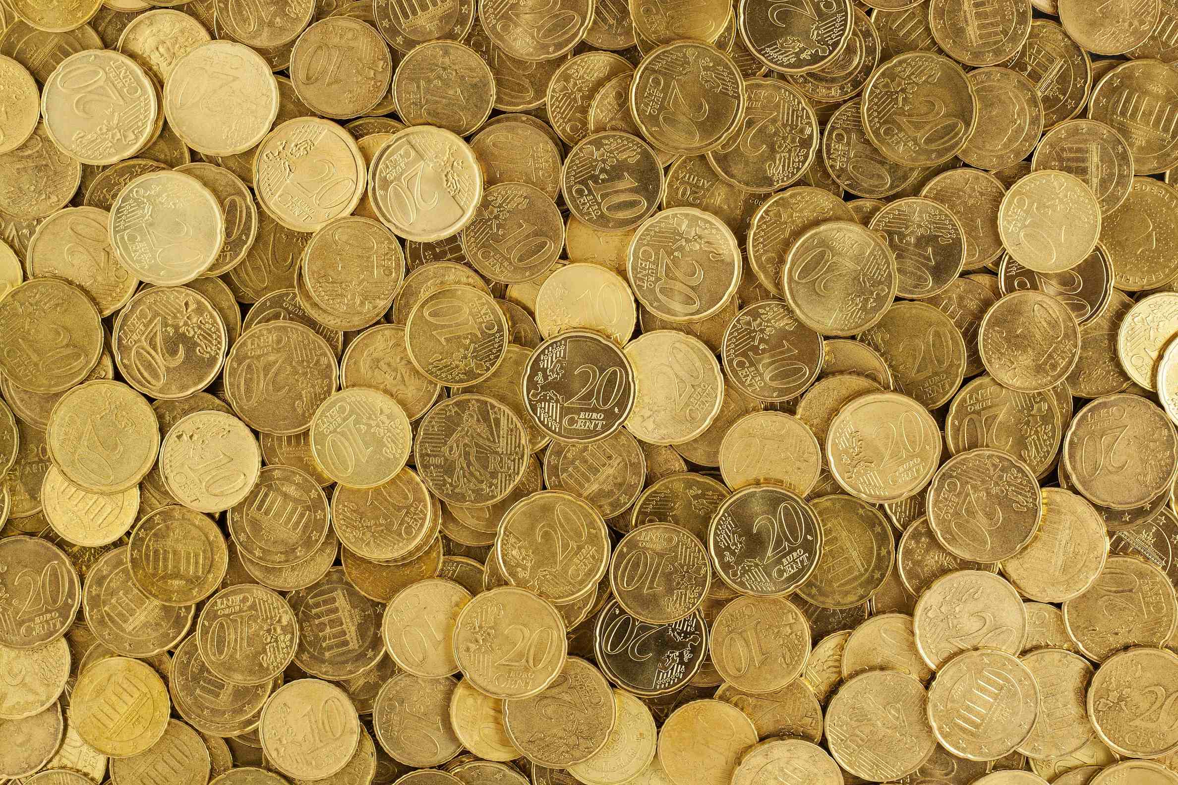 初学者贵金属投资者应了解哪些炒黄金入门知识？这些知识如何帮助他们做出明智的贵金属投资决策？